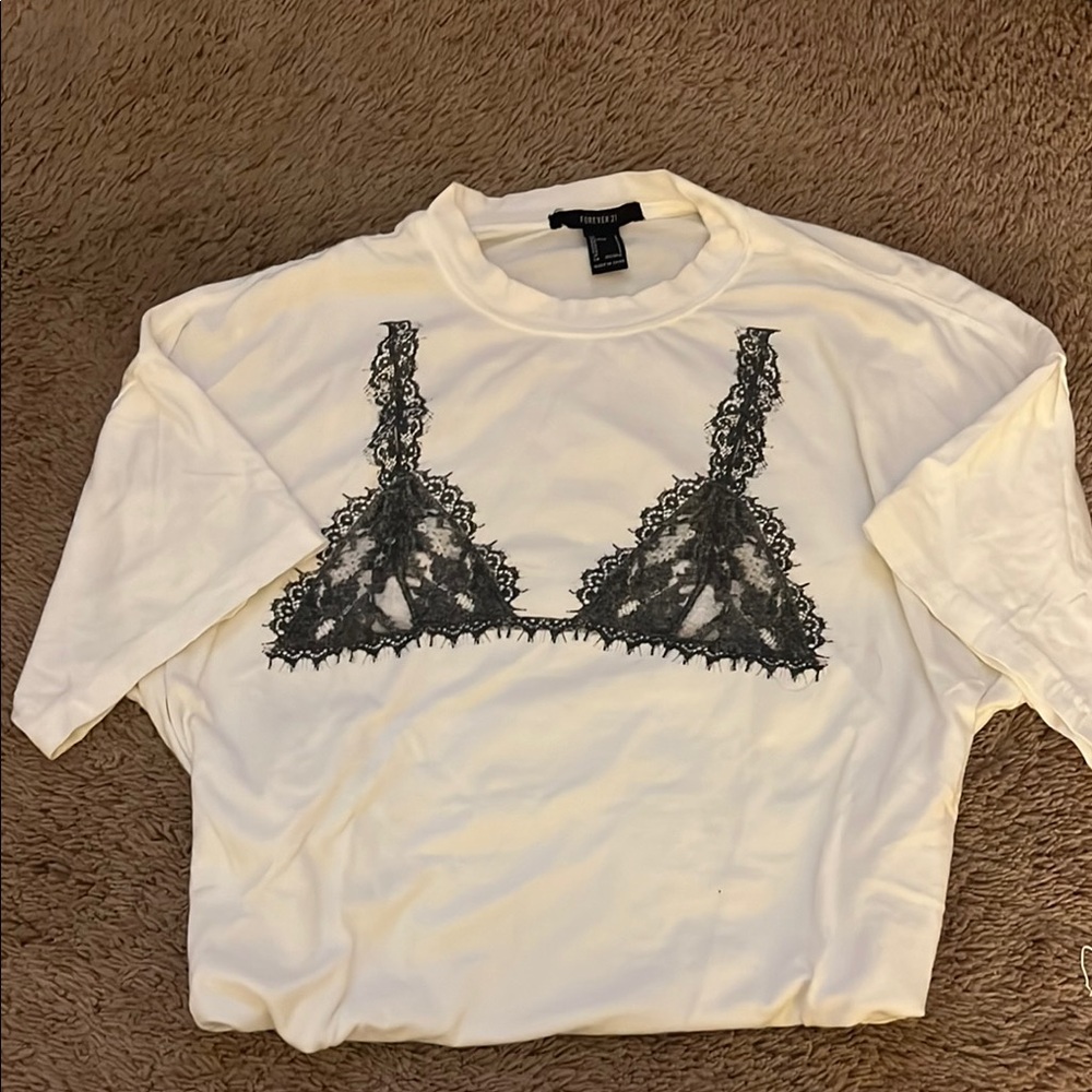 Forever 21 Cream Graphic Short Sleeve Tee